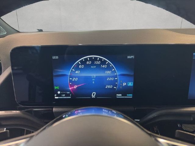 Mercedes-Benz B 180 Sedan