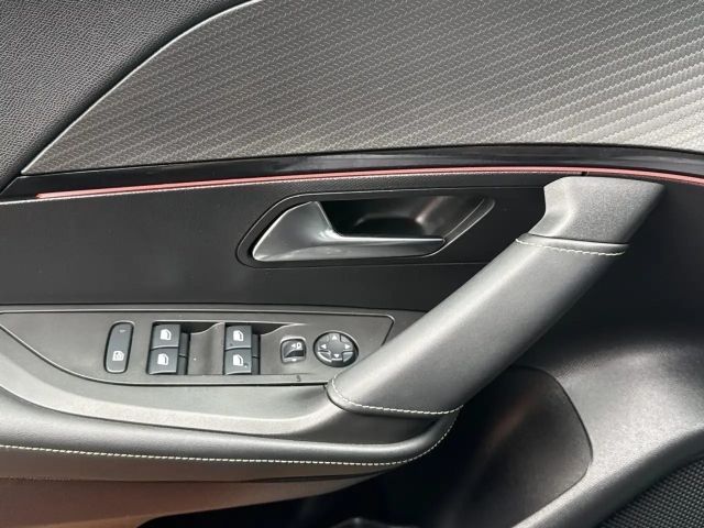 Peugeot E-2008 Allure Pack