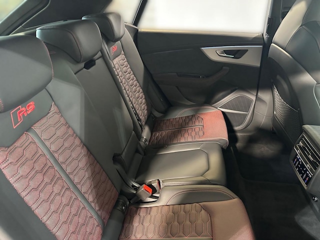 Audi RS Q8 Performance Quattro