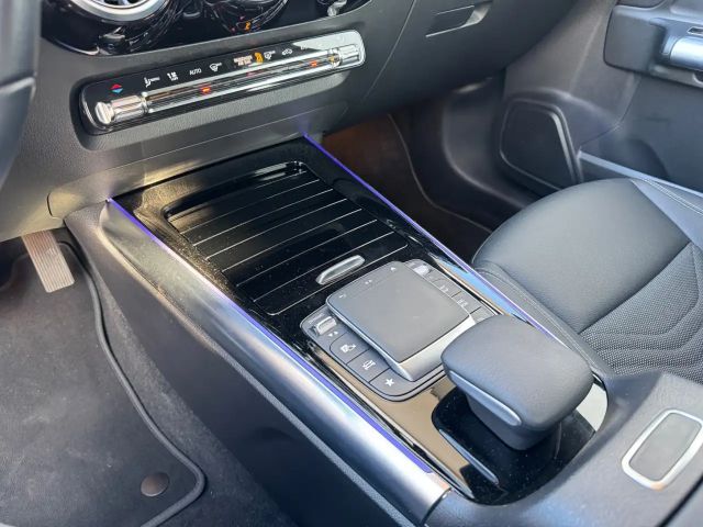 Mercedes-Benz EQA 300 4MATIC