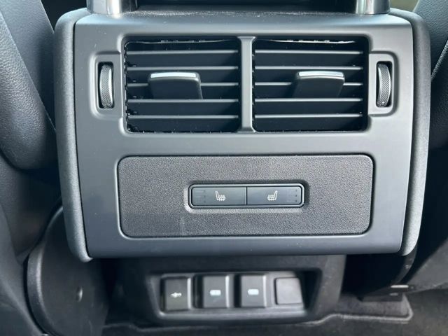 Land Rover Discovery D300 Dynamic R-Dynamic SE