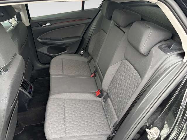 Volkswagen Golf Life Plus