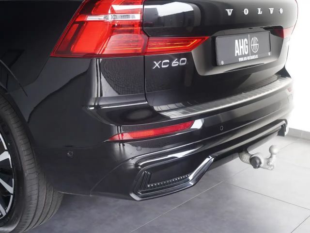 Volvo XC60 AWD Dark Plus
