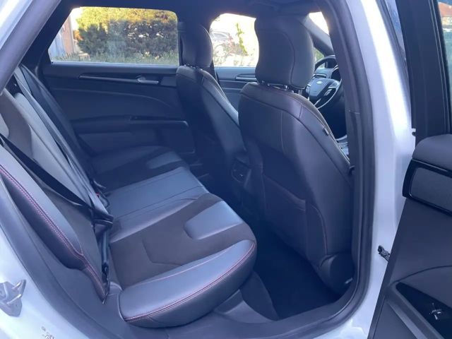 Ford Mondeo ST Line Wagon