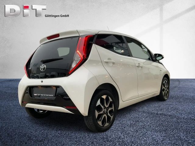 Toyota Aygo 1.0 VVT-i Hatchback X-sky