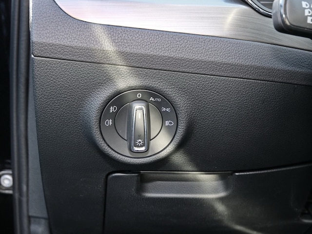 Skoda Superb 2.0 TDI Combi Style Style