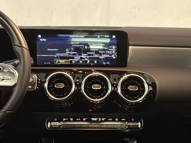 Mercedes-Benz CLA 200 CLA 200 d Coupé