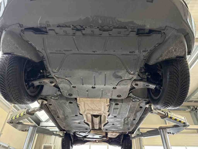 Volkswagen Golf NAVI/AppConnect/16" GJR . . .