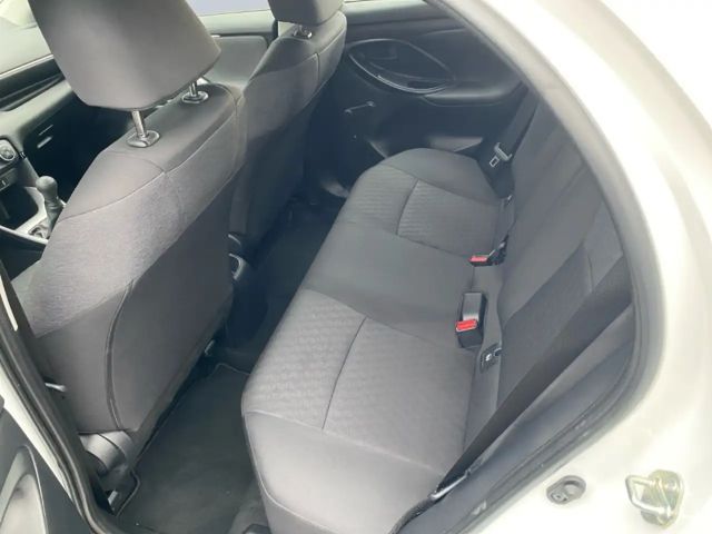 Toyota Yaris 1.0 VVT-i Comfort Hatchback