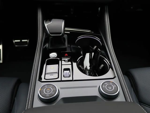 Volkswagen Touareg IQ.Drive R-Line