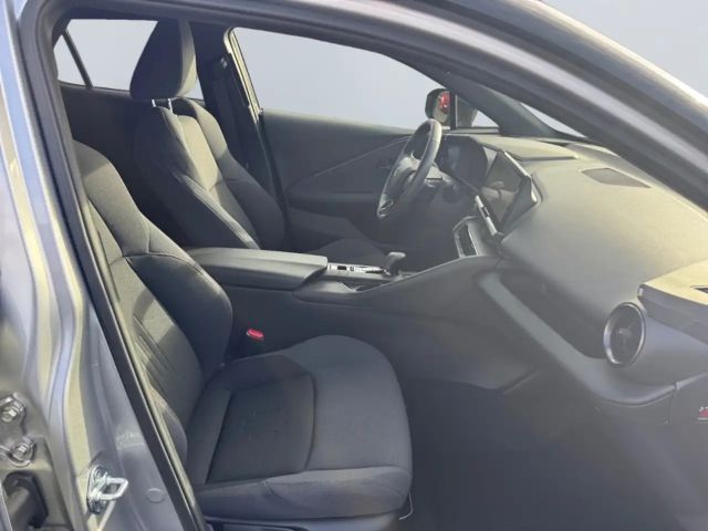 Toyota C-HR Hybride Team D