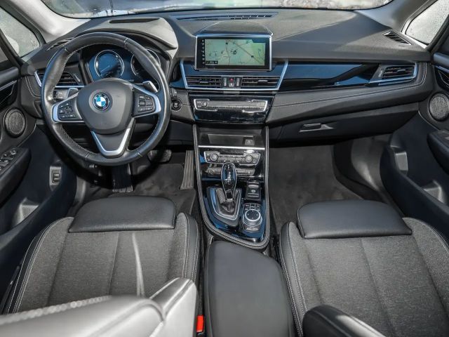 BMW 220 220i Sport Line