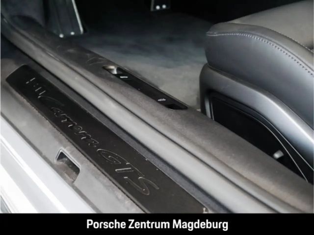 Porsche 992 Cabrio Carrera GTS