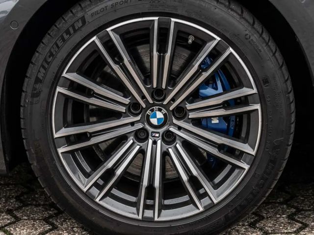 BMW 330 330e M-Sport Touring