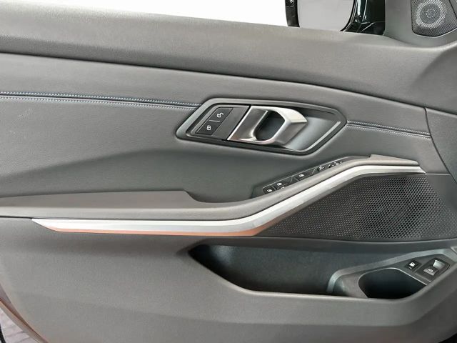 BMW 330 330e Touring xDrive