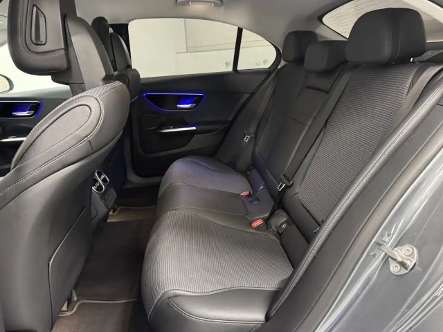 Mercedes-Benz C 200 4MATIC AVANTGARDE Sedan