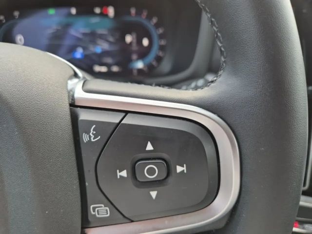 Volvo V60 Core Hybrid