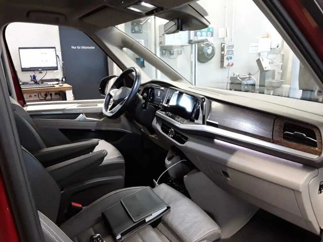 Volkswagen Multivan 2.0 TSI DSG Style T7
