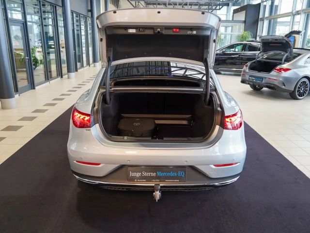 Mercedes-Benz EQE 300 Electric Art Sedan