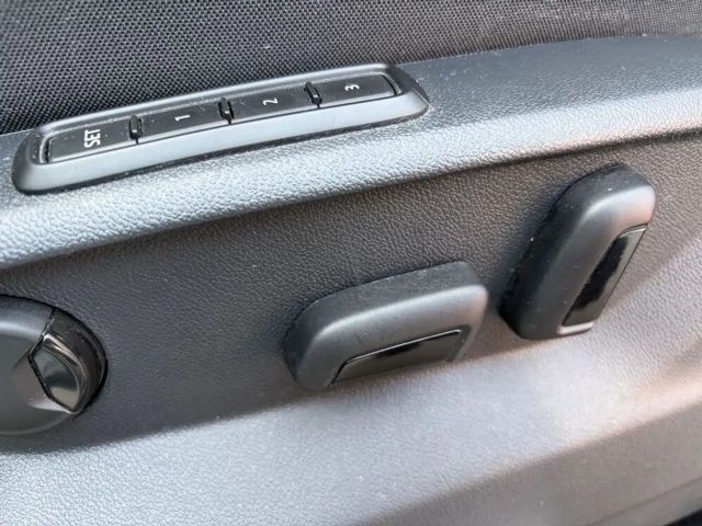 Volkswagen Tiguan 4Motion R-Line