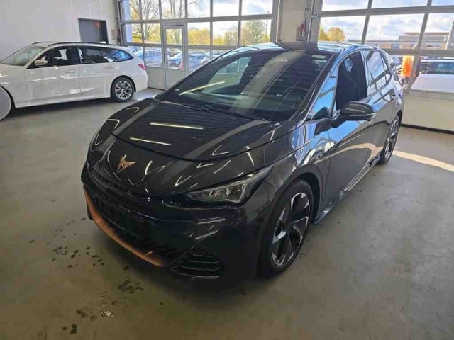 Cupra Born 150kW(204PS) 62 kWh +LED +RKAM +ACC +"19 +NAVI +SHZ +