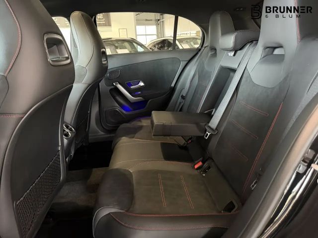 Mercedes-Benz A 220 4MATIC AMG Line