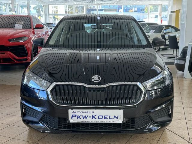 Skoda Fabia 1.0 Essence *LED*KLiMA*PDC*SPuR*