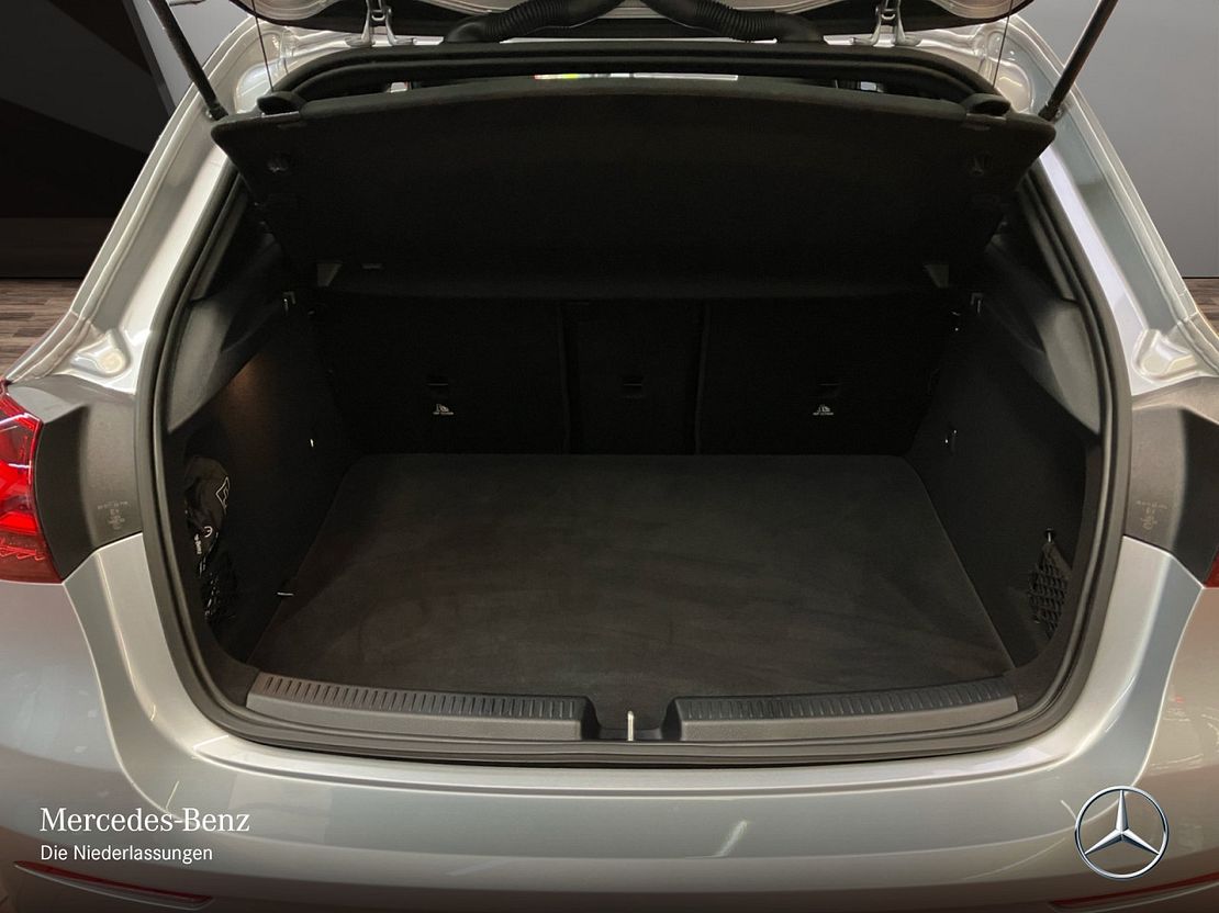 Mercedes-Benz A 250 4MATIC AMG Line