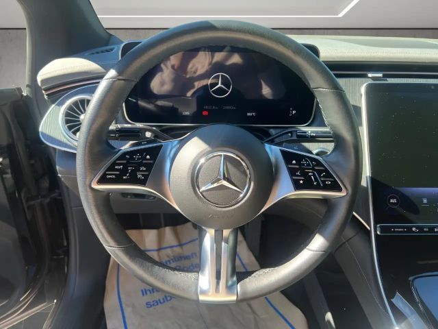 Mercedes-Benz EQE 350 Sedan