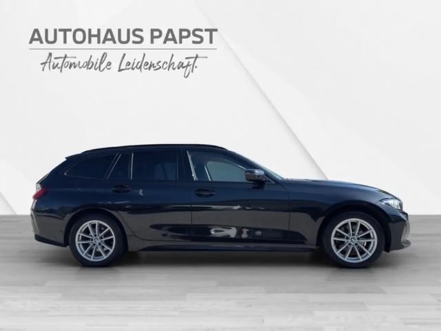 BMW 320 *** WIDSCREEN DISPLAY *** NP 61.260 *** -52% ***