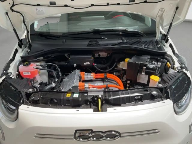 Fiat 500e + Komfort Paket, Style Paket