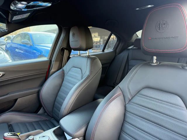 Alfa Romeo Giulia Q4