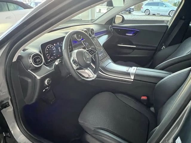 Mercedes-Benz C 220 AVANTGARDE C 220 d Sedan