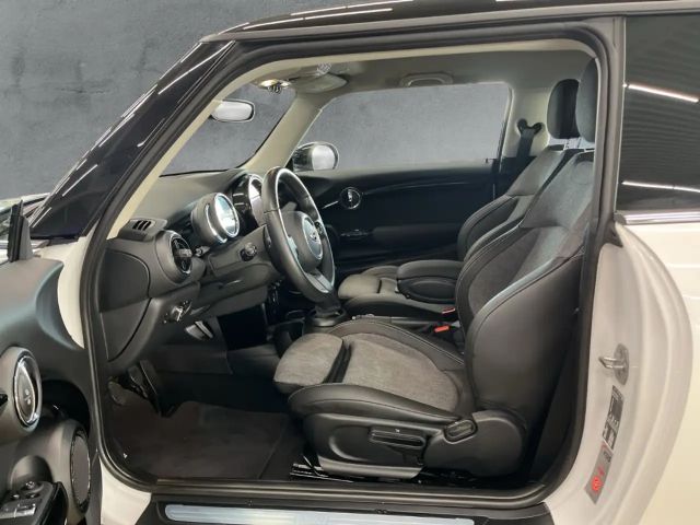 MINI Cooper SPECIAL EDITION CLASSIC TRIM 17''NAVI APPLE LED SP