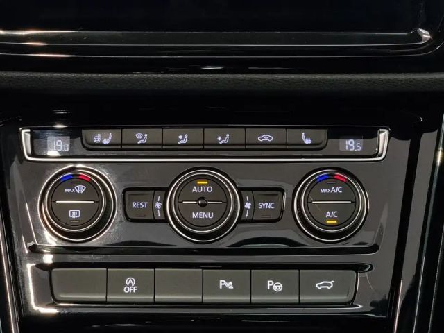 Volkswagen Touran 2.0 TDI DSG R-Line