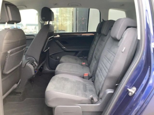 Volkswagen Touran 1.5 TSI Highline