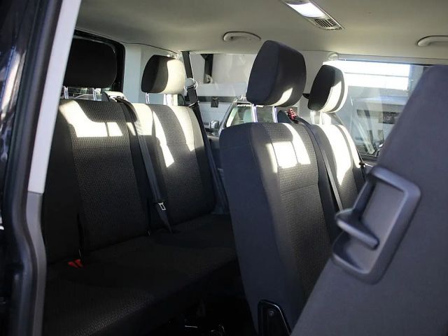 Volkswagen Caravelle 2.0 TDI T6