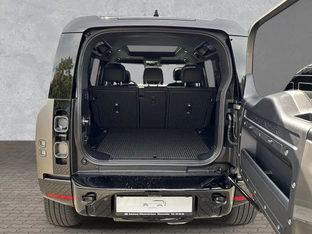 Land Rover Defender 110 D300