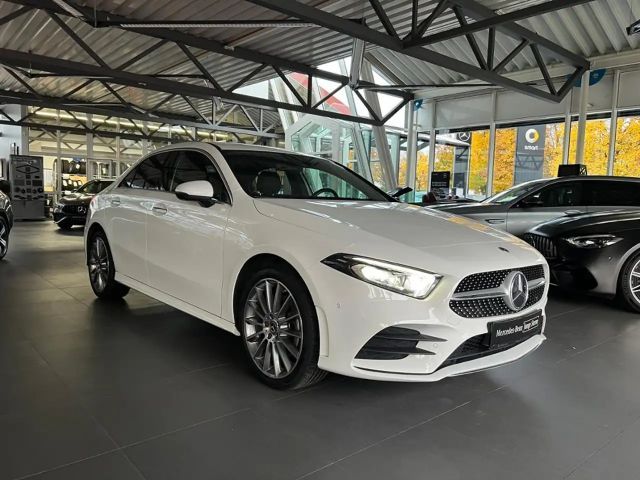 Mercedes-Benz A 250 A 250 e AMG Line