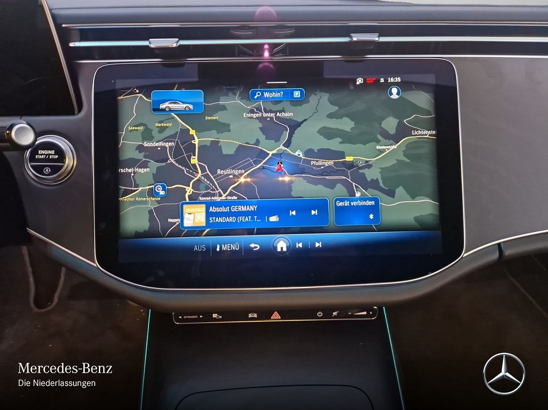 Mercedes-Benz E 200 4MATIC Sedan