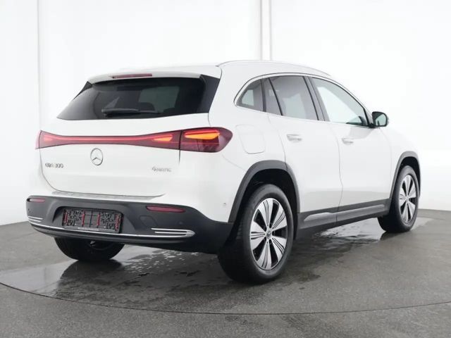 Mercedes-Benz EQA 300 4MATIC Progressive