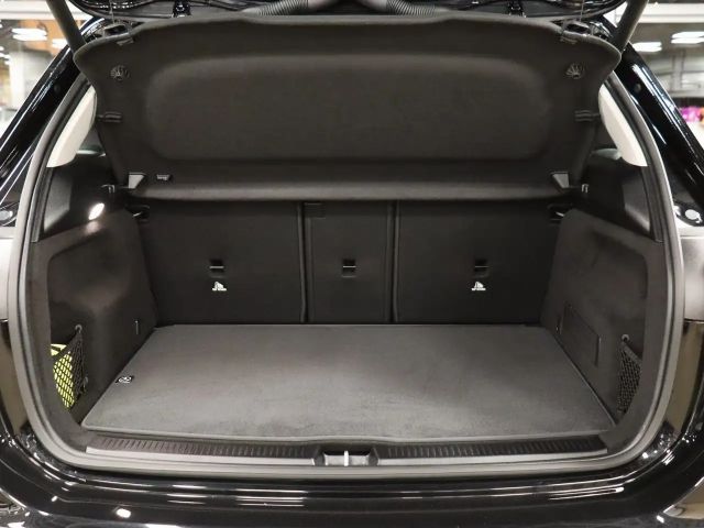 Mercedes-Benz B 200 Sedan