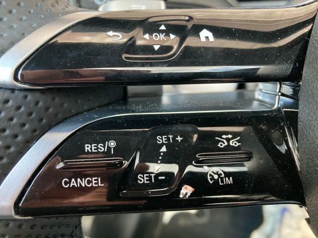 Mercedes-Benz GLB 180 AMG Line