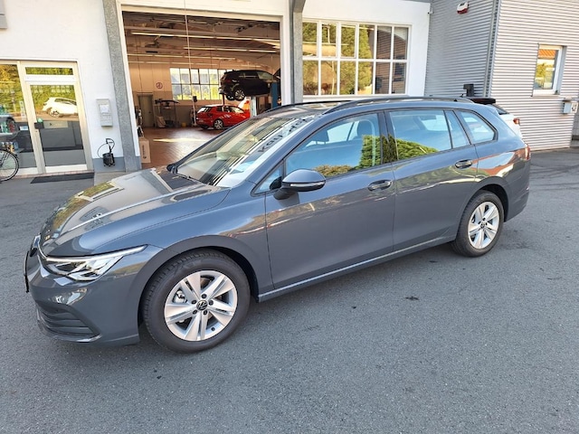 Volkswagen Golf Life Variant