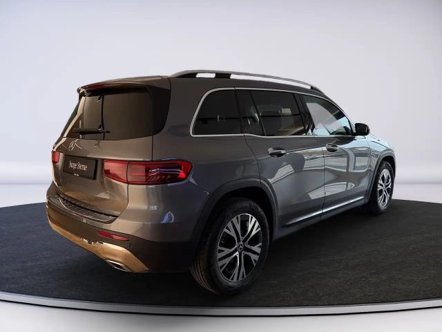 Mercedes-Benz GLB 180 GLB 180 d