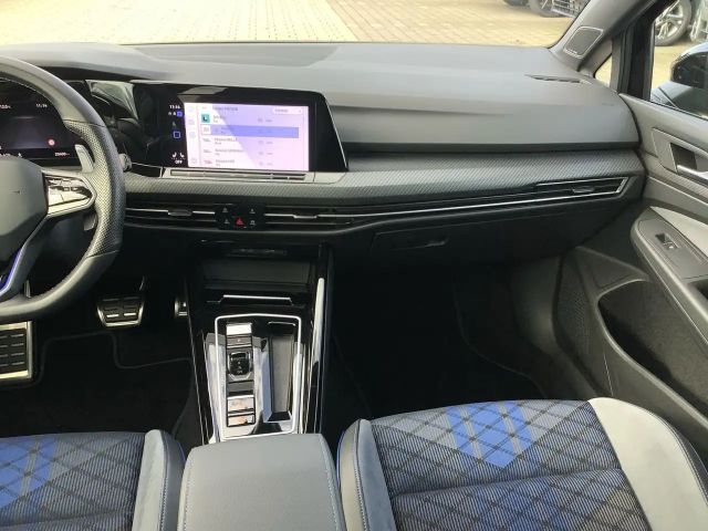 Volkswagen Golf 2.0 TSI DSG Golf VIII