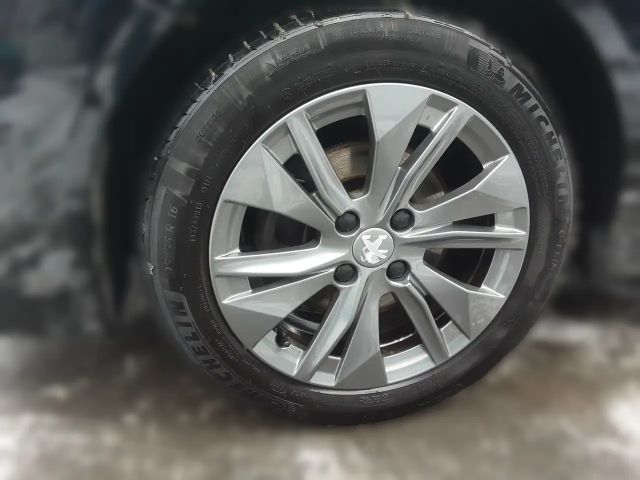 Peugeot 208 Allure Pack PureTech