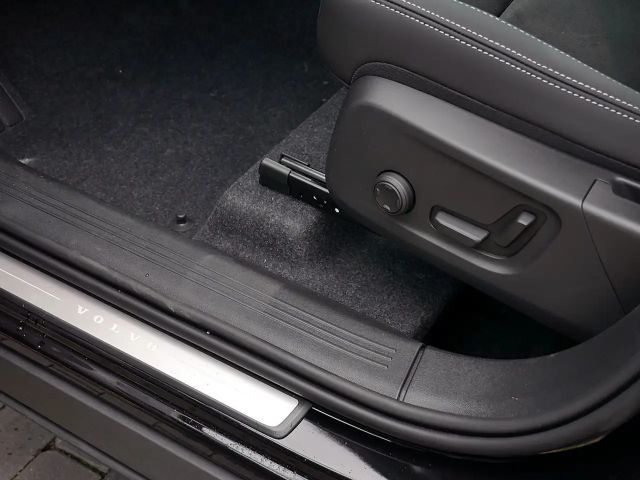 Volvo XC40 Dark Plus