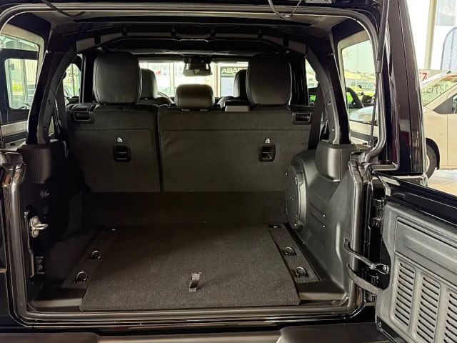 Jeep Wrangler 4xe Sahara