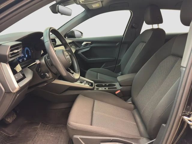 Audi A3 30 TFSI Sedan